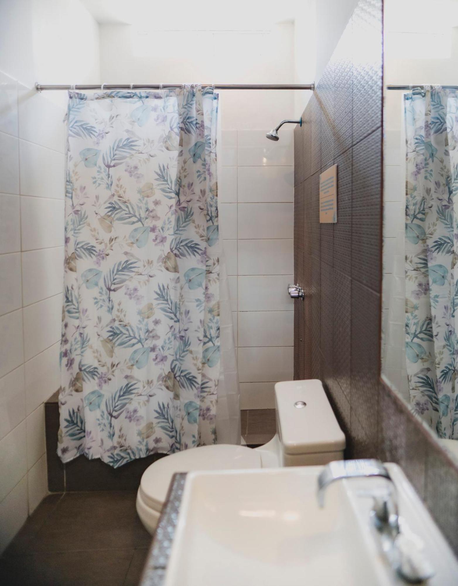 לימה Casa Bellido - Miraflores Private Rooms - Cocina Compartida - Wifi מראה חיצוני תמונה